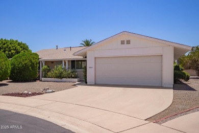 This cute, updated 2 bedroom is the perfect ''lock & leave'' on Sun City Country Club in Arizona - for sale on GolfHomes.com, golf home, golf lot
