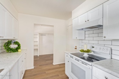 This cute, updated 2 bedroom is the perfect ''lock & leave'' on Sun City Country Club in Arizona - for sale on GolfHomes.com, golf home, golf lot