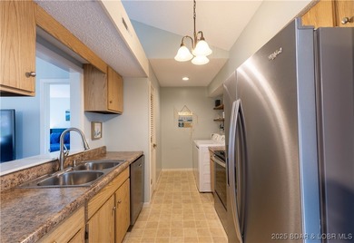 Location, Lifestyle & Convenience, this 1 has It All! Welcome to on The Oaks Golf Course in Missouri - for sale on GolfHomes.com, golf home, golf lot