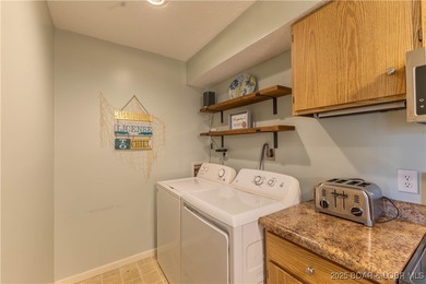 Location, Lifestyle & Convenience, this 1 has It All! Welcome to on The Oaks Golf Course in Missouri - for sale on GolfHomes.com, golf home, golf lot