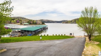 Charming 3 Bed, 3 Bath Home in the gated community of Old on The Club At Old Kinderhook in Missouri - for sale on GolfHomes.com, golf home, golf lot