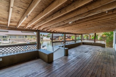 If you're looking for a waterfront investment or renovation on Rockport Country Club in Texas - for sale on GolfHomes.com, golf home, golf lot