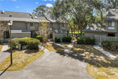 Experience the coastal lifestyle in this updated, furnished on Shipyard Golf Club in South Carolina - for sale on GolfHomes.com, golf home, golf lot