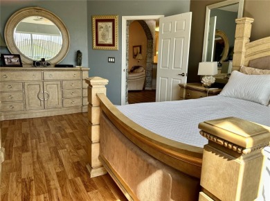 MOTIVATED SELLER!  Thinking about retirement, then look no on On Top of the World Golf Course in Florida - for sale on GolfHomes.com, golf home, golf lot