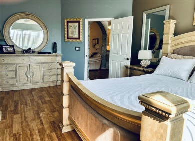 MOTIVATED SELLER!  Thinking about retirement, then look no on On Top of the World Golf Course in Florida - for sale on GolfHomes.com, golf home, golf lot
