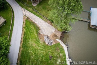 Prime Lake Valley subdivision lots just steps from Hole #5 with on Lake Valley Country Club in Missouri - for sale on GolfHomes.com, golf home, golf lot