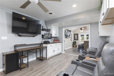 This charming casita offers comfort and functionality in a on Llano Grande Golf Course in Texas - for sale on GolfHomes.com, golf home, golf lot