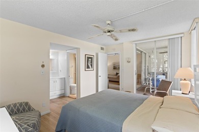 LOWEST PRICED THREE BEDROOM UNIT!! TOP SCHOOL DISTRICT! Spacious on  in Florida - for sale on GolfHomes.com, golf home, golf lot