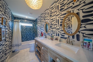 This beautifully renovated 1940 West Kessler home honors its on Stevens Park Golf Course in Texas - for sale on GolfHomes.com, golf home, golf lot