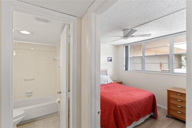 LOWEST PRICED THREE BEDROOM UNIT!! TOP SCHOOL DISTRICT! Spacious on  in Florida - for sale on GolfHomes.com, golf home, golf lot