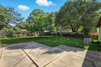 This charming single-story home offers 3 bedrooms, 1.5 bathrooms on Diamond Oaks Golf and Country Club in Texas - for sale on GolfHomes.com, golf home, golf lot