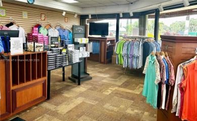 Beautiful first-floor unit featuring 1 bedroom and 1.5 bathrooms on Hollybrook Golf and Tennis Club  in Florida - for sale on GolfHomes.com, golf home, golf lot