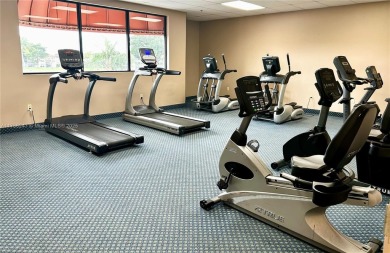 Beautiful first-floor unit featuring 1 bedroom and 1.5 bathrooms on Hollybrook Golf and Tennis Club  in Florida - for sale on GolfHomes.com, golf home, golf lot