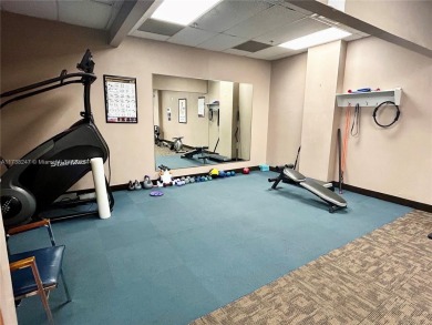 Beautiful first-floor unit featuring 1 bedroom and 1.5 bathrooms on Hollybrook Golf and Tennis Club  in Florida - for sale on GolfHomes.com, golf home, golf lot
