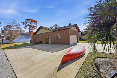 MOVE IN READY!! Located in the desirable community of Hagley on The Founders Club At Pawleys Island in South Carolina - for sale on GolfHomes.com, golf home, golf lot