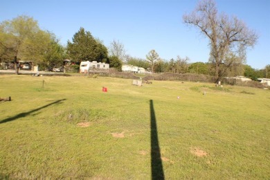 Beautiful lot in subdivision with Septic, water and electric on Horseshoe Bend Country Club in Texas - for sale on GolfHomes.com, golf home, golf lot