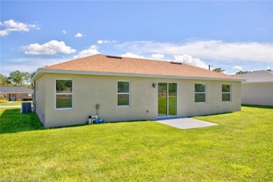 This is a stunning, brand new, never lived in, 3 bedrooms, 2 on Placid Lakes Country Club in Florida - for sale on GolfHomes.com, golf home, golf lot