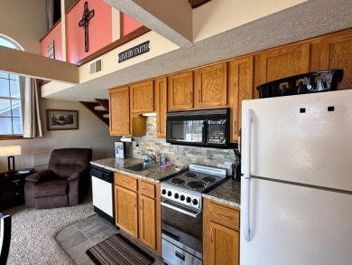 This stunning 2 bed/2 bath condo is fully turnkey and ready for on Pointe Royale Village Country Club in Missouri - for sale on GolfHomes.com, golf home, golf lot