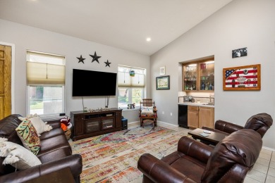 Welcome to easy living in Rockport Country Club. 101 Bay Hills on Rockport Country Club in Texas - for sale on GolfHomes.com, golf home, golf lot