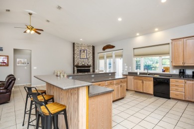 Welcome to easy living in Rockport Country Club. 101 Bay Hills on Rockport Country Club in Texas - for sale on GolfHomes.com, golf home, golf lot