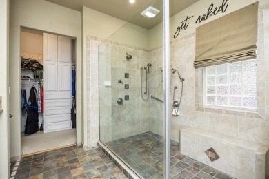 Welcome to easy living in Rockport Country Club. 101 Bay Hills on Rockport Country Club in Texas - for sale on GolfHomes.com, golf home, golf lot