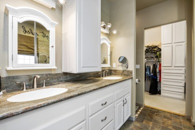 Welcome to easy living in Rockport Country Club. 101 Bay Hills on Rockport Country Club in Texas - for sale on GolfHomes.com, golf home, golf lot