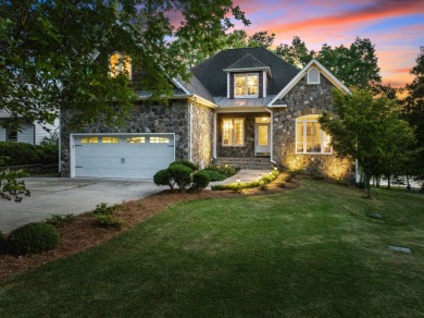 Your Perfect Blend of Elegance!! on River Golf and County Club at Lake Royale in North Carolina - for sale on GolfHomes.com, golf home, golf lot