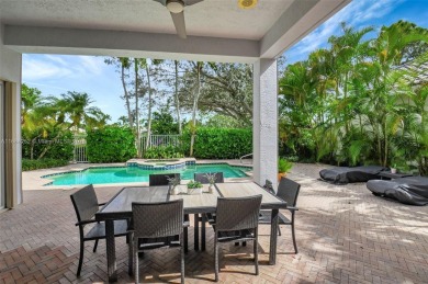 FULL GOLF MEMBERSHIP * Updated Lakefront Pool Home. 3 bedrooms & on Addison Reserve in Florida - for sale on GolfHomes.com, golf home, golf lot