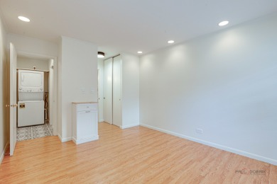 This One Is Special! Beautiful 3 Bed 2 Bath, End Unit in Highly on Heather Ridge Golf Club in Illinois - for sale on GolfHomes.com, golf home, golf lot