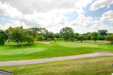 This One Is Special! Beautiful 3 Bed 2 Bath, End Unit in Highly on Heather Ridge Golf Club in Illinois - for sale on GolfHomes.com, golf home, golf lot
