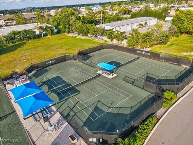 Welcome to this beautifully updated, top-floor penthouse located on Seven Lakes Golf and Tennis Community in Florida - for sale on GolfHomes.com, golf home, golf lot