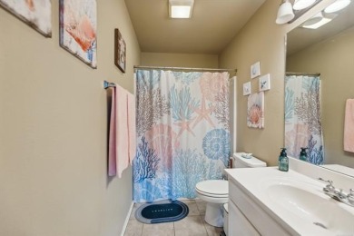 Stunning Home in Forest Ridge! 
Welcome to your dream home! on Forest Ridge Golf Club in Oklahoma - for sale on GolfHomes.com, golf home, golf lot