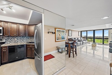 MOTIVATED SELLER! Welcome to the Lincoln Tower, this 3 bed, 2 on The President Country Club in Florida - for sale on GolfHomes.com, golf home, golf lot