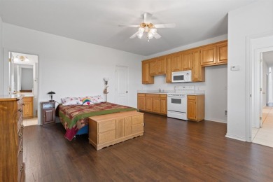Spacious Multigenerational Custom Home on Quiet Cul-de-Sac on Cleburne Golf Links in Texas - for sale on GolfHomes.com, golf home, golf lot