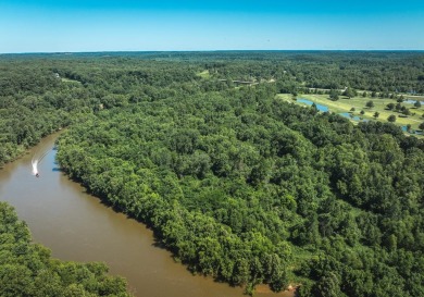 Looking for the ultimate hunting, fishing and boating retreat? on Meramec Lakes Golf Course in Missouri - for sale on GolfHomes.com, golf home, golf lot