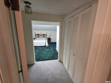 This 3 bedroom, 3 bath home offers a perfect blend of lakefront on Metropolis Country Club in Illinois - for sale on GolfHomes.com, golf home, golf lot