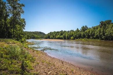 Looking for the ultimate hunting, fishing and boating retreat? on Meramec Lakes Golf Course in Missouri - for sale on GolfHomes.com, golf home, golf lot