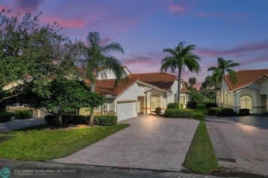 Rarely available corner villa in the exclusive, gated community on Palm-Aire Country Club and Resort - The Oaks in Florida - for sale on GolfHomes.com, golf home, golf lot