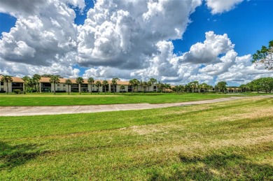 Updated 2-bed, 2-bath villa in Kingsmere at The Meadows with on The Meadows Golf and Country Club in Florida - for sale on GolfHomes.com, golf home, golf lot