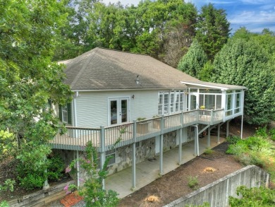This charming 3BR/3BA RANCH HOME offers year-round MOUNTAIN on White Path Golf Club in Georgia - for sale on GolfHomes.com, golf home, golf lot