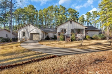 Charming Keowee Key Ranch Home on a Level corner lot with Lake on Keowee Key Golf and Country Club in South Carolina - for sale on GolfHomes.com, golf home, golf lot