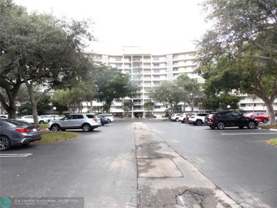 *Central Park of Broward*, A Furnished Golfer's Paradise on Palm-Aire Country Club and Resort - The Oaks in Florida - for sale on GolfHomes.com, golf home, golf lot