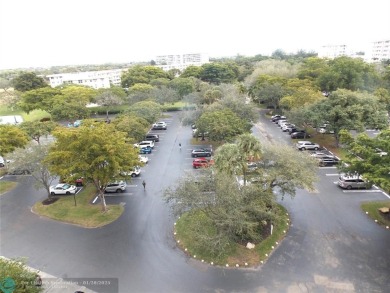 *Central Park of Broward*, A Furnished Golfer's Paradise on Palm-Aire Country Club and Resort - The Oaks in Florida - for sale on GolfHomes.com, golf home, golf lot