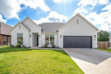 OFFERING AN ASSUMABLE LOAN AT 3.25% INTERSET RATE. Welcome to on Whitestone Golf Club in Texas - for sale on GolfHomes.com, golf home, golf lot