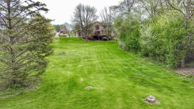 MOTIVATED SELLERS! Bordering South Hills Golf Course, this on South Hills Golf and Country Club in Wisconsin - for sale on GolfHomes.com, golf home, golf lot