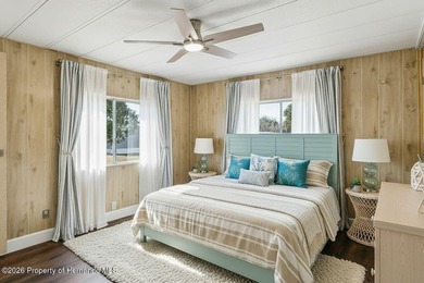 Move-in ready | Beautifully updated 2-bedroom, 2-bathroom home + on Brookridge Country Club in Florida - for sale on GolfHomes.com, golf home, golf lot