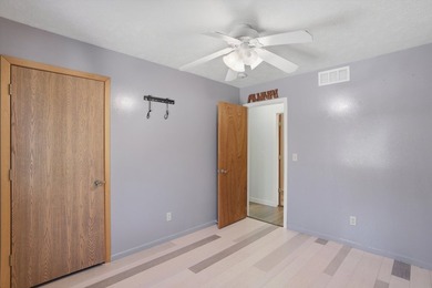 WELCOME HOME to this split level home that is ready for a new on Savannah Oaks Golf Club of Candlewick Lake in Illinois - for sale on GolfHomes.com, golf home, golf lot