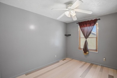 WELCOME HOME to this split level home that is ready for a new on Savannah Oaks Golf Club of Candlewick Lake in Illinois - for sale on GolfHomes.com, golf home, golf lot