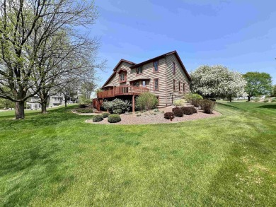 MOTIVATED SELLERS! Bordering South Hills Golf Course, this on South Hills Golf and Country Club in Wisconsin - for sale on GolfHomes.com, golf home, golf lot
