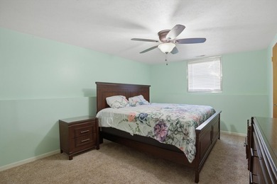 WELCOME HOME to this split level home that is ready for a new on Savannah Oaks Golf Club of Candlewick Lake in Illinois - for sale on GolfHomes.com, golf home, golf lot